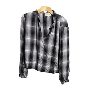 Cloth & Stone Gray Shimmer Plaid Long Sleeve Ruffle Neck V-Neck Blouse Size M